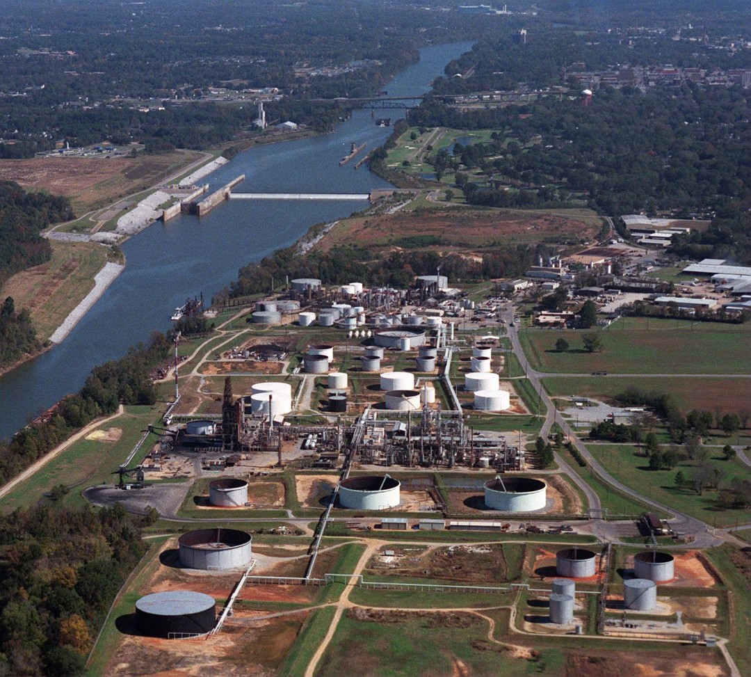 Hunt Refinery on the Black Warrior River Tuscaloosa County Alabama